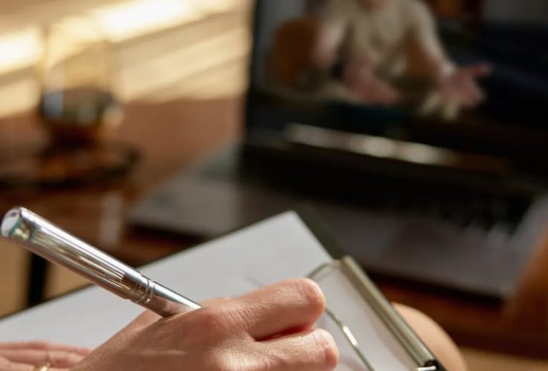 Almanya’dan Türkçe Online Psikiyatri: Yurt Dışında Yaşayan Türkler İçin Rehber